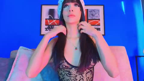 Snapshot of liccy_hall chatting on December 2025 11:41:02 AM Valentina Hall online show from December 2025 11:41:02 AM