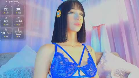 Valentina Hall online show from April 2026 11:44:02 AM