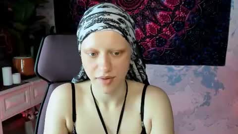 Hey My name is Lida online show from July 2026 09:05:02 AM