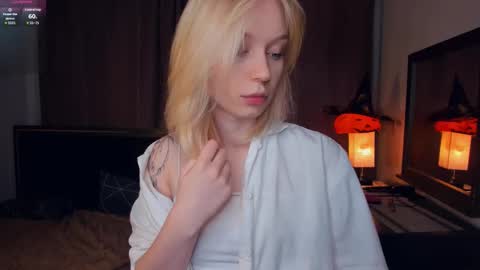 Ann online show from November 2025 07:49:02 PM