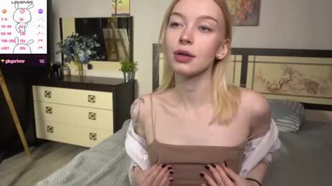 Ann online show from November 2025 07:02:02 PM