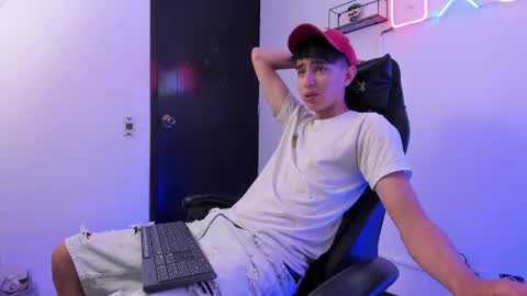 Jhonatan online show from April 2026 07:19:01 PM