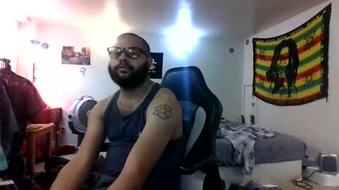 Snapshot of lightskinned666 chatting on October 2025 11:06:02 PM lightskinned666 online show from October 2025 11:06:02 PM