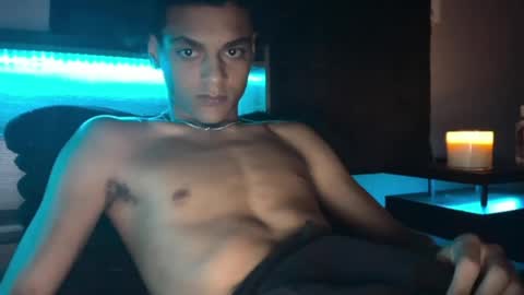 Snapshot of lightskinwithgirth chatting on May 2026 01:00:01 AM lightskinwithgirth online show from May 2026 01:00:01 AM