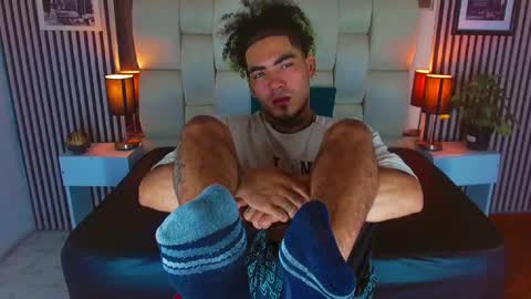 Lihan online show from November 2025 01:54:02 PM