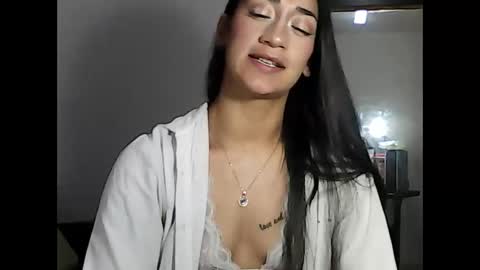 LIIA online show from October 2025 07:09:02 PM