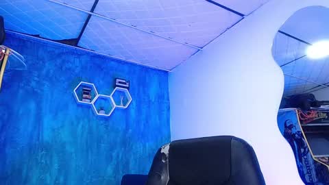 Snapshot of liiaam_lee_ chatting on January 2025 03:34:02 PM Daniel online show from January 2025 03:34:02 PM