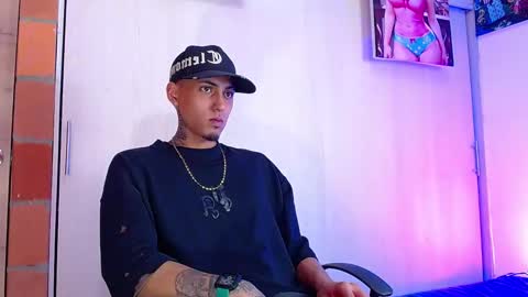 Snapshot of liiaam_lee_ chatting on November 2025 03:01:02 PM Daniel online show from November 2025 03:01:02 PM