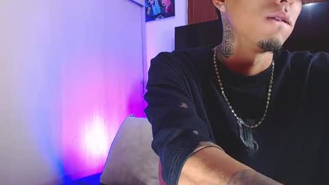 Snapshot of liiaam_lee_ chatting on December 2025 02:56:02 PM Daniel online show from December 2025 02:56:02 PM