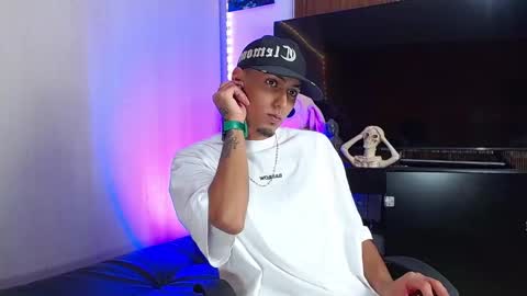 Snapshot of liiaam_lee_ chatting on December 2025 11:47:02 PM Daniel online show from December 2025 11:47:02 PM