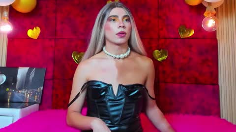 Snapshot of liiacollins chatting on November 2025 09:43:02 PM liiacollins online show from November 2025 09:43:02 PM