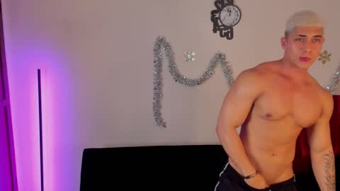 liiam_jesus online show from November 2025 02:32:01 AM