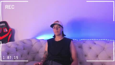 liiam_smith_ online show from January 2025 03:35:02 PM