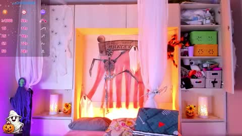         online show from October 2025 11:44:01 AM