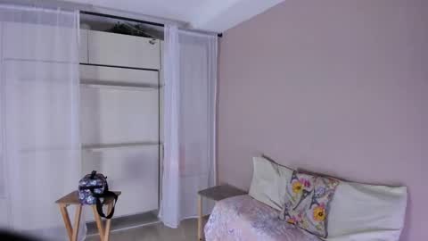         online show from January 2026 11:48:02 AM