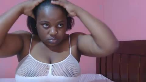 Snapshot of liilcutiee chatting on September 2025 10:53:01 PM Lily online show from September 2025 10:53:01 PM
