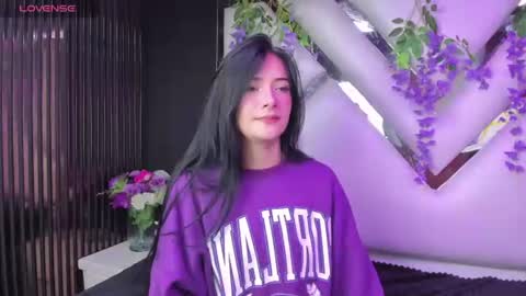 Snapshot of liinzy_rouse chatting on June 2026 04:00:01 PM Brittany online show from June 2026 04:00:01 PM