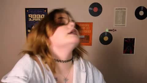 lika_pop online show from November 2025 07:19:02 PM