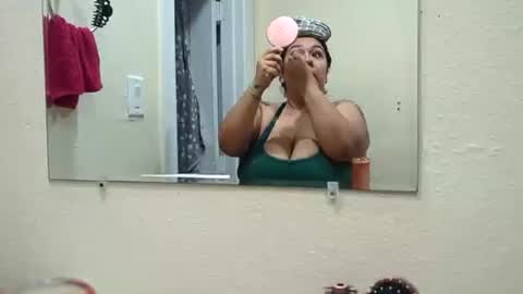 Snapshot of likeadrugg chatting on February 2025 06:54:01 AM DRUG online show from February 2025 06:54:01 AM