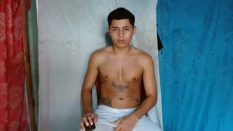 Snapshot of lil_condor_baby chatting on September 2025 09:39:02 PM lil_condor_baby online show from September 2025 09:39:02 PM