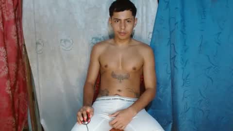 Snapshot of lil_condor_baby chatting on October 2025 12:28:02 AM lil_condor_baby online show from October 2025 12:28:02 AM