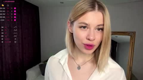 Snapshot of lil_elisa chatting on October 2025 07:11:01 AM Elisa  online show from October 2025 07:11:01 AM