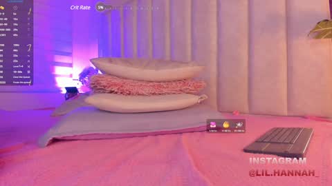 Snapshot of lil_hanna18 chatting on December 2024 01:11:02 PM Hanna online show from December 2024 01:11:02 PM