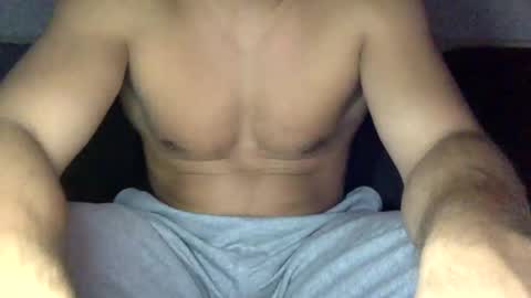 Snapshot of lil_i chatting on July 2026 10:05:01 PM LIL i online show from July 2026 10:05:01 PM