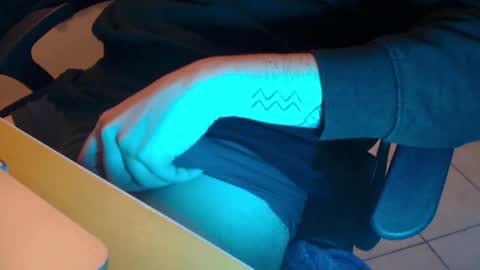 lil_j_ online show from October 2025 07:56:01 PM