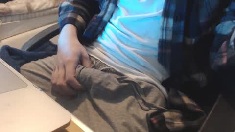 Snapshot of lil_j_ chatting on January 2026 10:19:02 AM lil_j_ online show from January 2026 10:19:02 AM