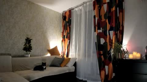 Snapshot of lil_uff chatting on November 2025 08:49:01 PM aka princessmaya online show from November 2025 08:49:01 PM