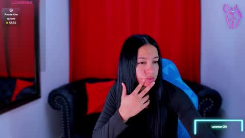 L I L A online show from October 2025 12:39:02 PM