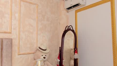 lila bailey  online show from December 2024 02:47:01 AM