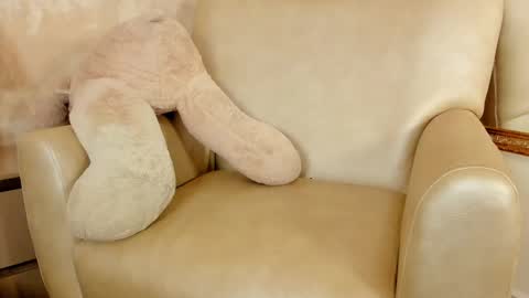 lila bailey  online show from February 2025 01:55:01 AM