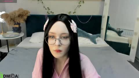 Lili online show from June 2026 03:19:02 AM