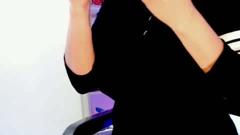 Lilah Sweet online show from February 2025 01:25:01 PM