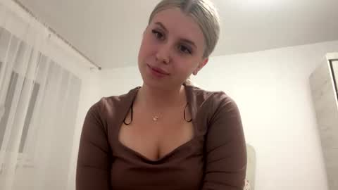 Snapshot of lilamilesa chatting on October 2025 05:54:02 PM Lila online show from October 2025 05:54:02 PM