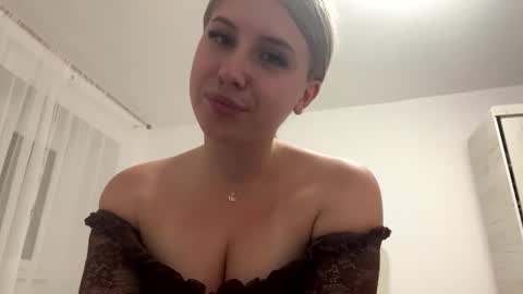 Snapshot of lilamilesa chatting on October 2025 04:27:02 PM Lila online show from October 2025 04:27:02 PM