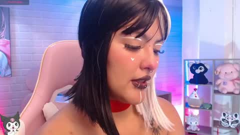 Snapshot of lilcandy19 chatting on May 2026 11:49:01 AM lilcandy19 online show from May 2026 11:49:01 AM