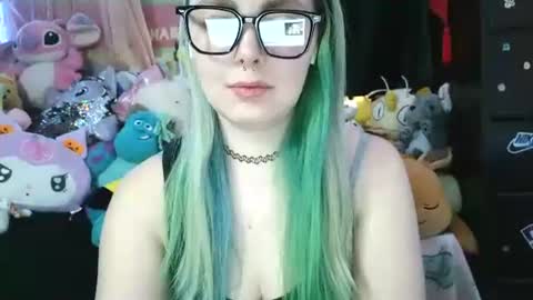 Snapshot of lilemmy1999 chatting on December 2024 04:53:02 PM emily ryanson online show from December 2024 04:53:02 PM