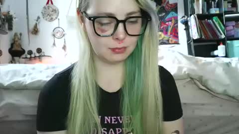 Snapshot of lilemmy1999 chatting on January 2025 05:20:01 PM emily ryanson online show from January 2025 05:20:01 PM