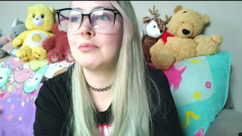 emily ryanson online show from April 2026 07:33:01 PM