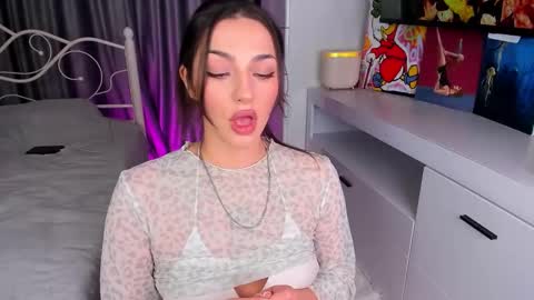 lilflexxy online show from November 2025 05:17:01 PM