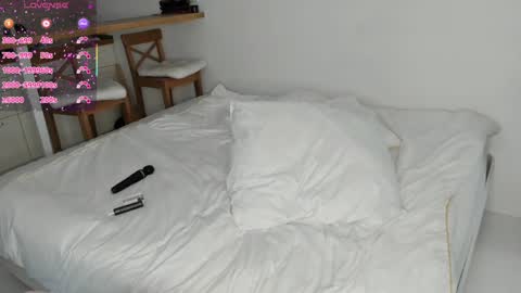 Snapshot of lili_and_niki chatting on September 2025 06:30:02 PM Lilith Nickol online show from September 2025 06:30:02 PM