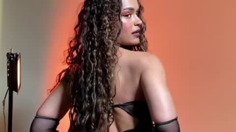 lili_evanss online show from June 2026 03:22:01 PM