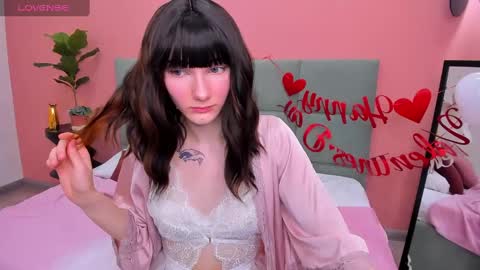 Lilli  follow me kiss online show from February 2025 09:03:01 AM