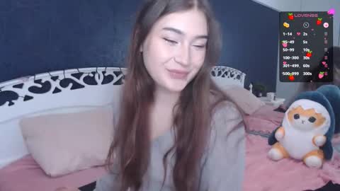 Snapshot of lili_luuu chatting on October 2025 11:01:02 PM Lilu online show from October 2025 11:01:02 PM