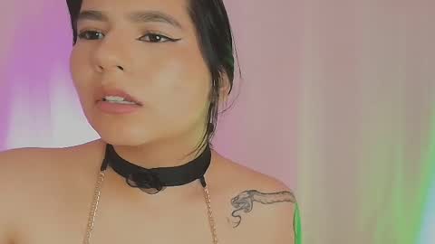 Lili online show from November 2025 02:28:02 PM