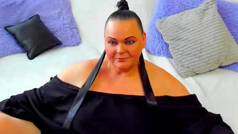 Lili online show from May 2026 09:28:02 AM