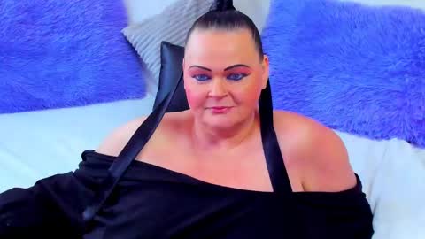 Snapshot of lilian_biegert chatting on May 2026 03:44:02 PM Lili online show from May 2026 03:44:02 PM